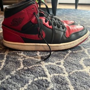 Original Jordan 1’s banned Black and Red Mids size 7.5 mens (used)